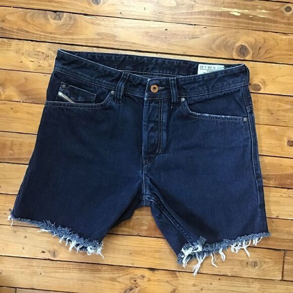 DIESEL Zaghor men’s cut off jeans shorts Size 28 unisex boyfriend zip closure - Picture 12 of 12